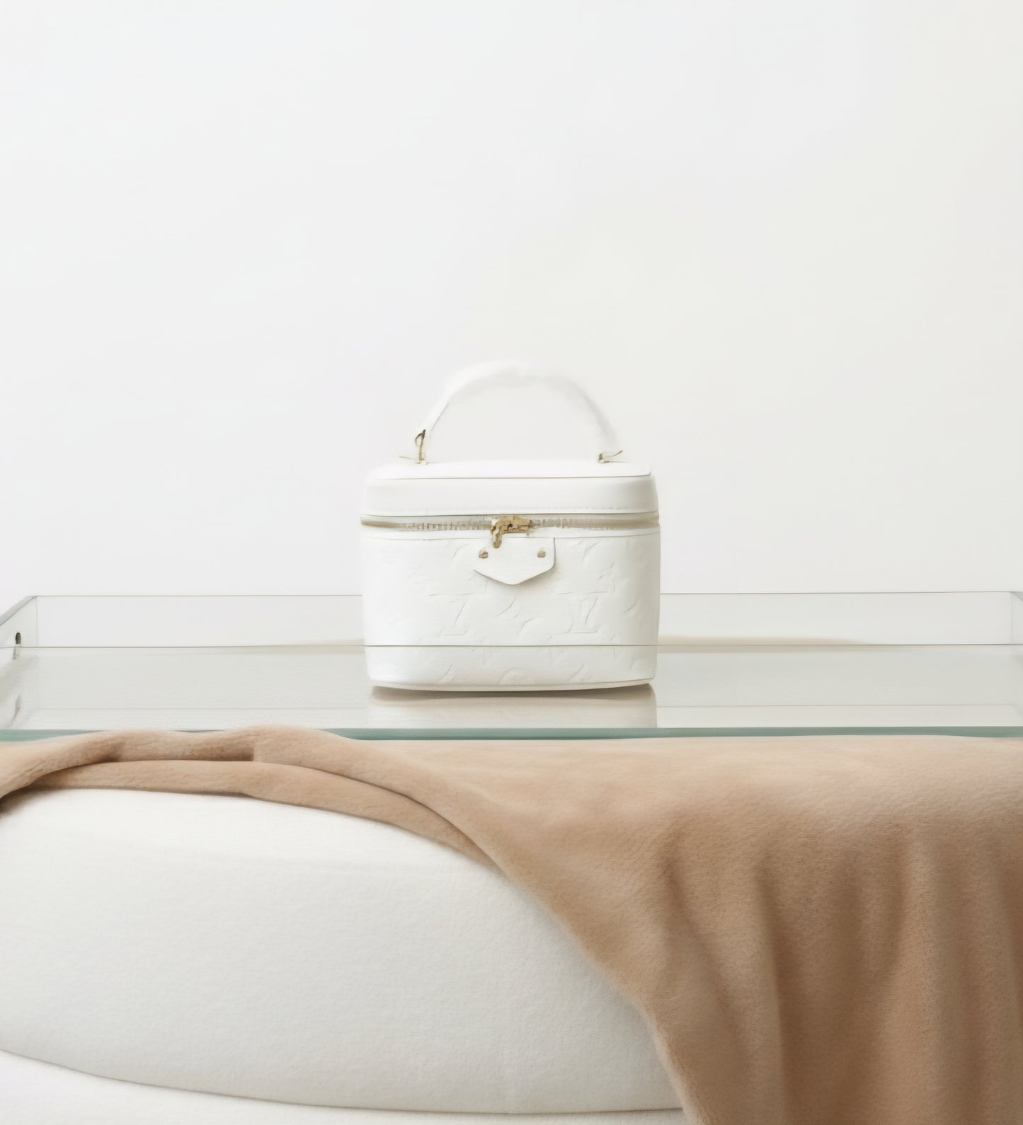 Mini Lv vanity side bag