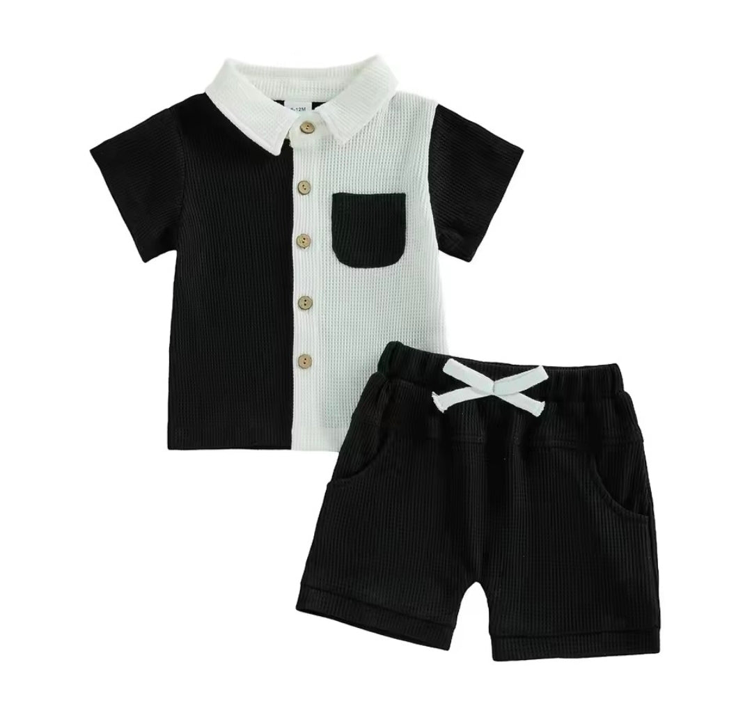 Black and white waffle set