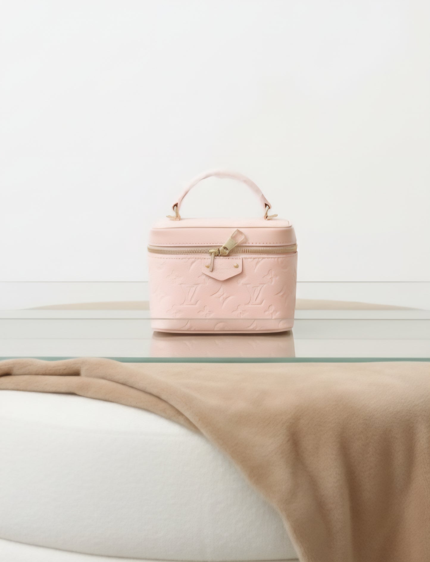 Mini Lv vanity side bag