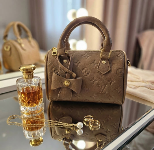 Tan Lv speedy